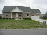 109 Woodridge Dr, Tullahoma, TN 37388