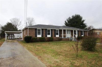 816 Brookhaven Circle, Estill Springs, TN 37330