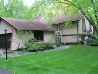 13534 Larkin Drive, Minnetonka, MN 55305